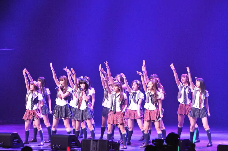 Aidoru: The Industry That Has Two Faces